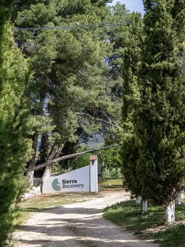 rehab-entrance